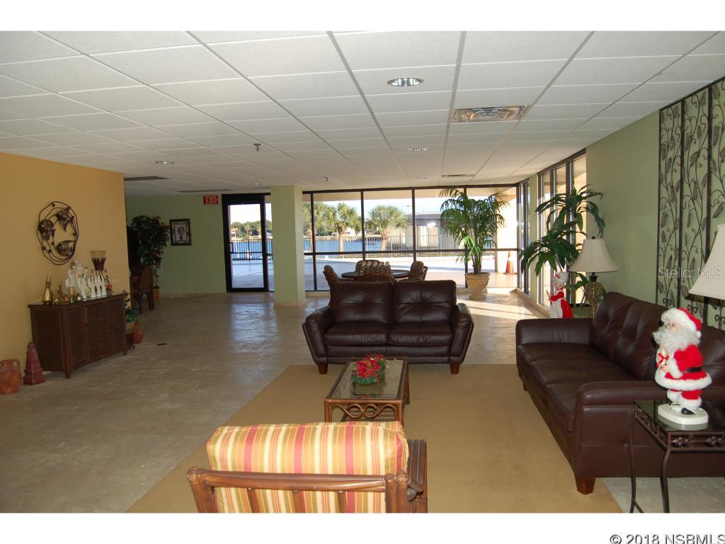 Diamond Head Point Condo - Residential