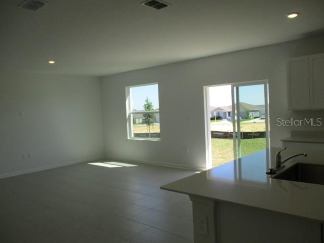 HUNT CLUB - Residential Lease