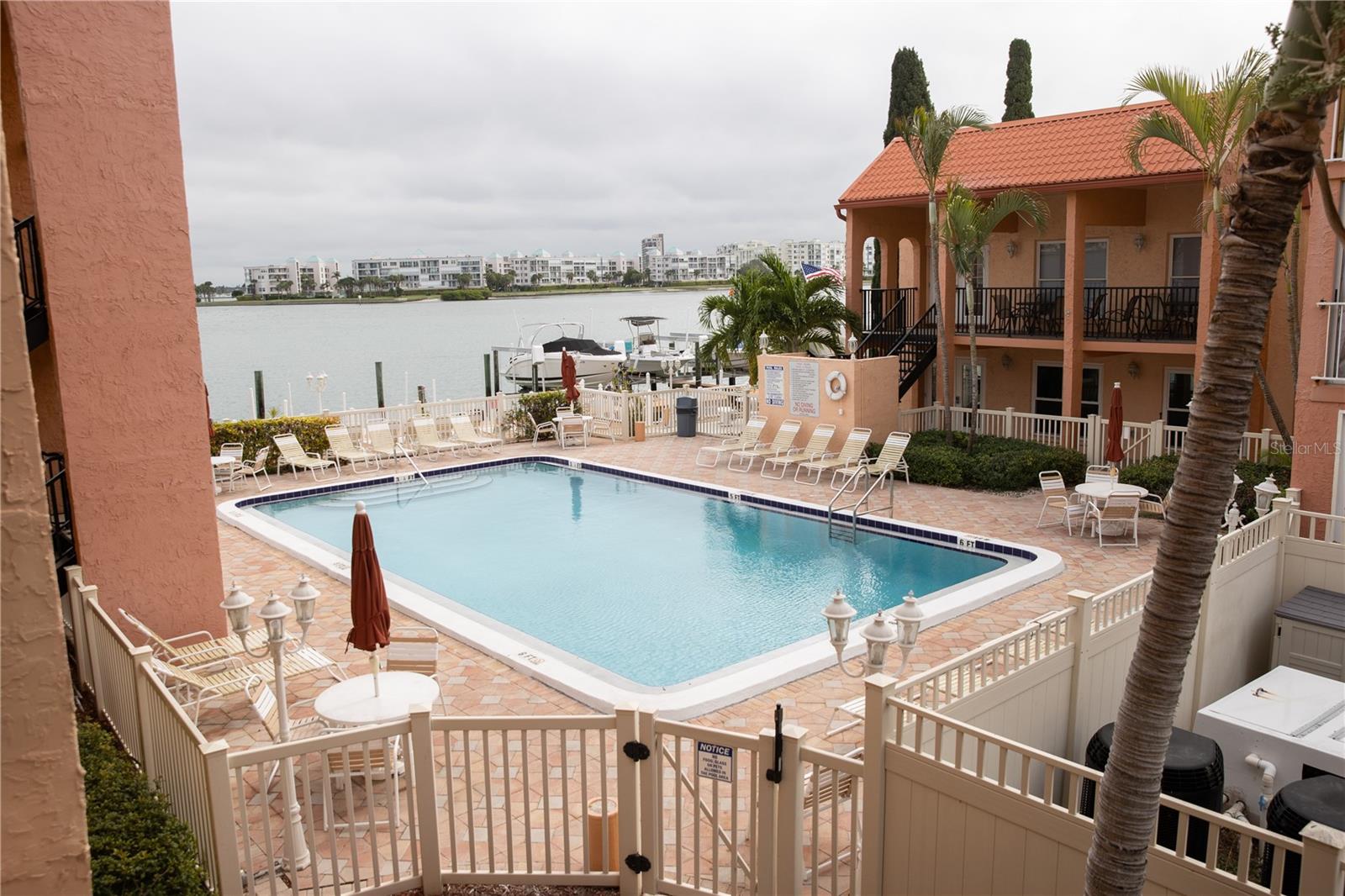 BOCA SHORES CONDO - Residential