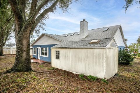 A home in EUSTIS