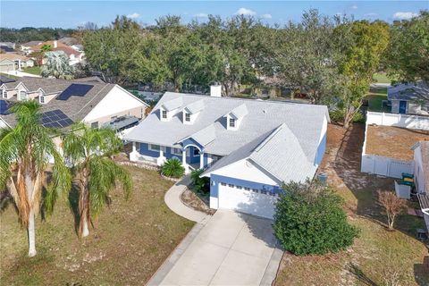 A home in EUSTIS