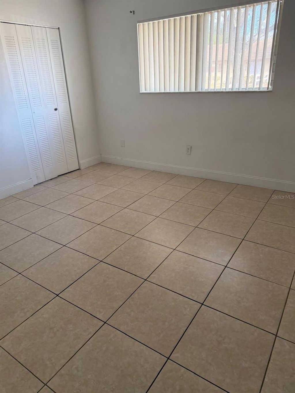 Photo of 500 E Rosewood Lane #154, Tavares, FL 32778 (MLS # S5145834)