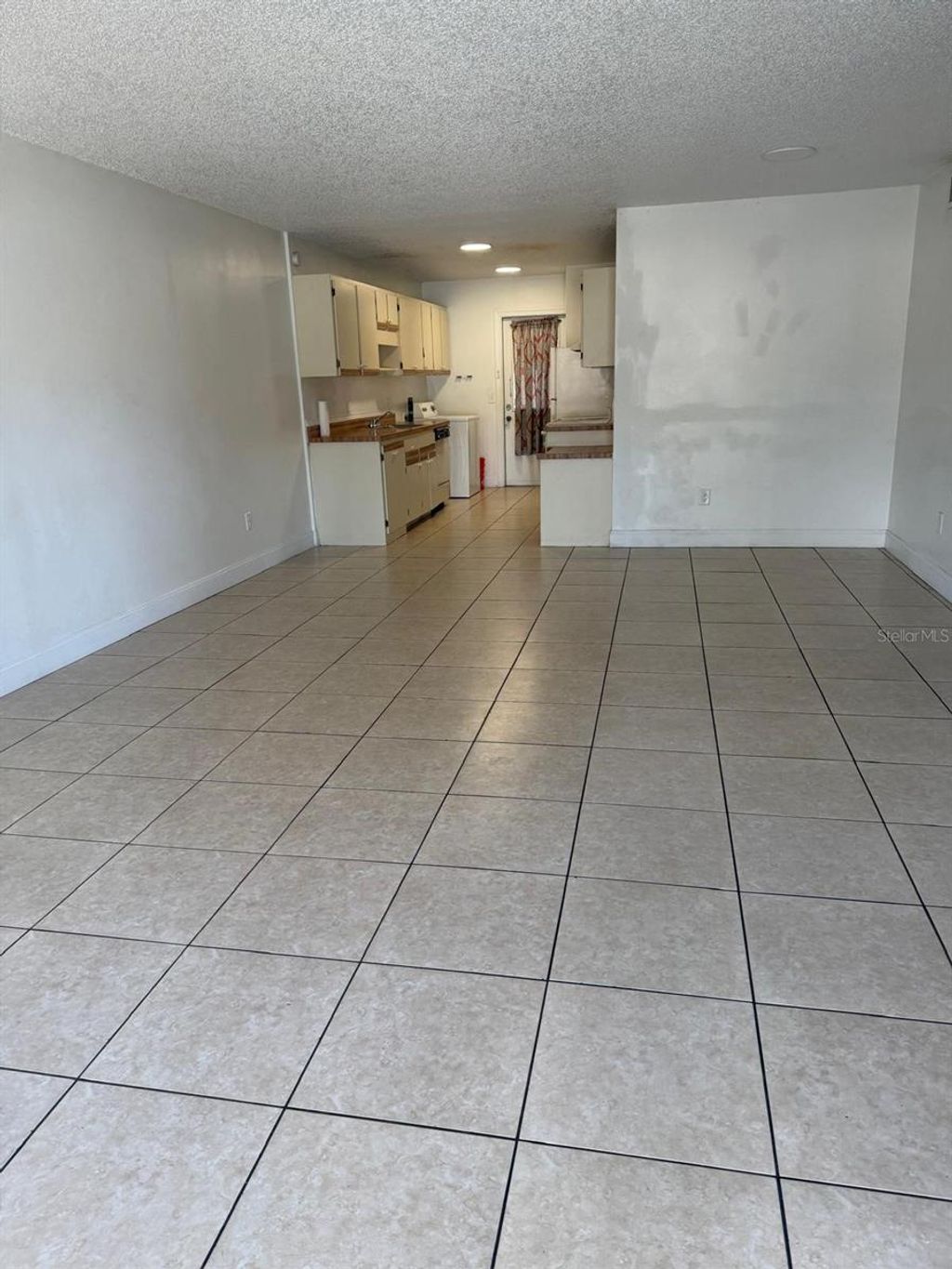 Photo of 500 E Rosewood Lane #154, Tavares, FL 32778 (MLS # S5145834)