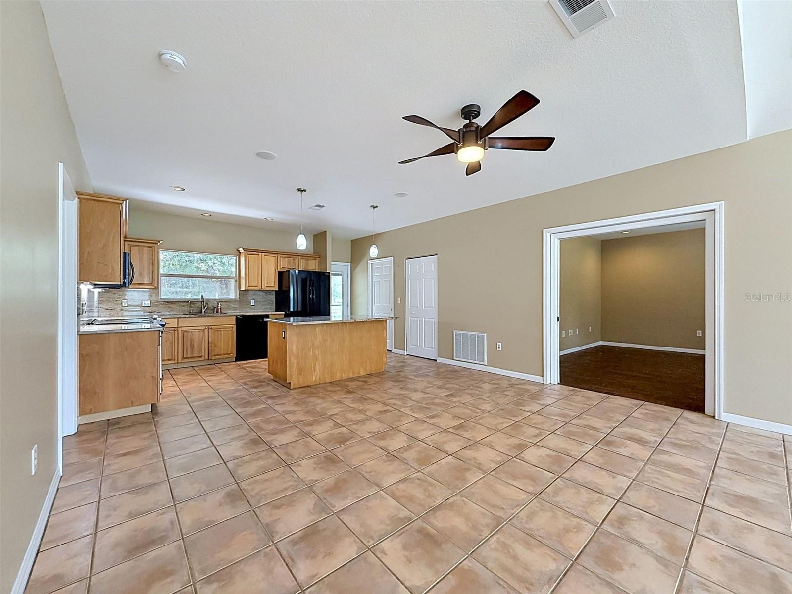 ACREAGE - Residential