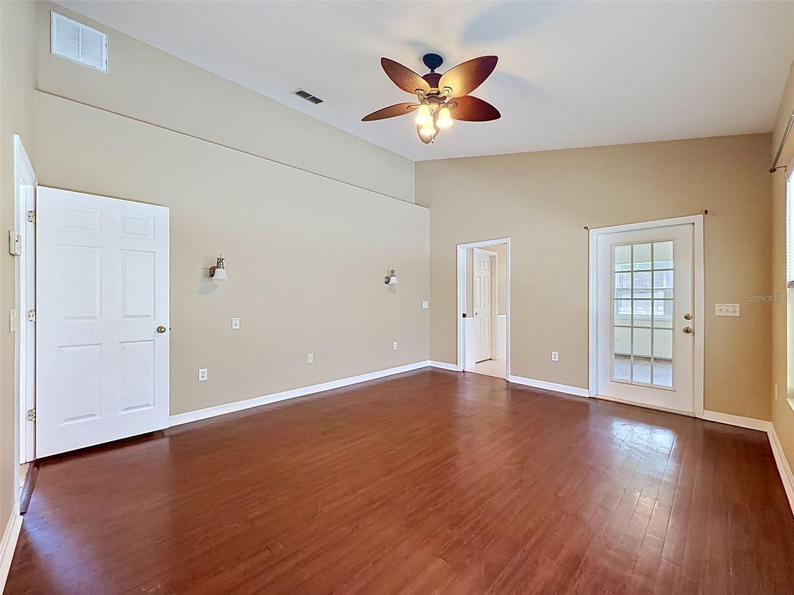 ACREAGE - Residential