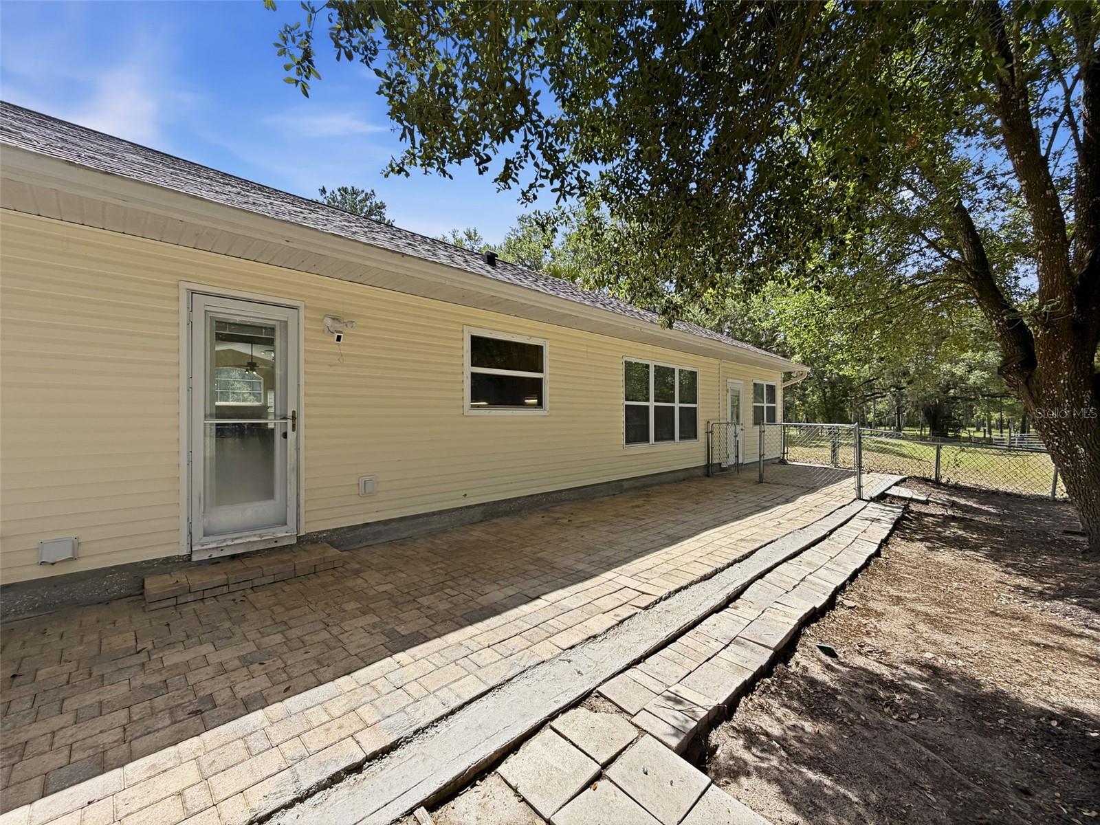 ACREAGE - Residential