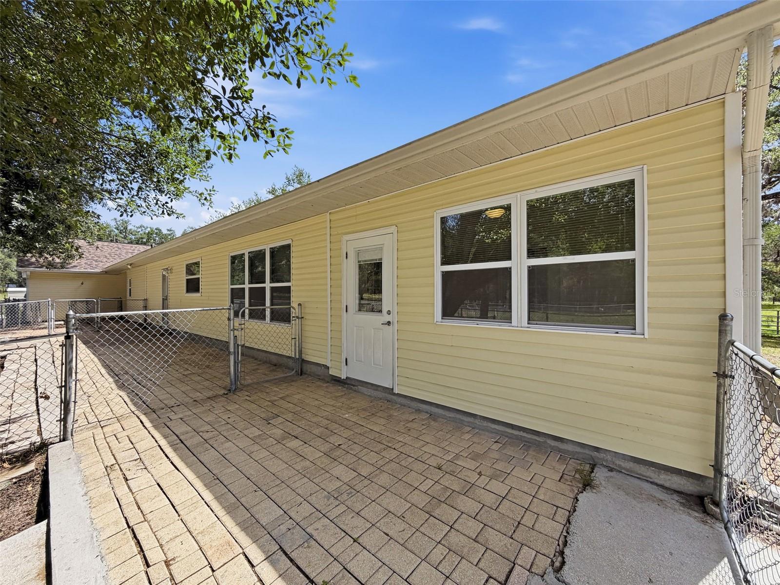 ACREAGE - Residential