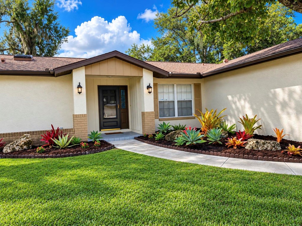 Photo of Sarasota, FL 34232 (MLS # A4700101)