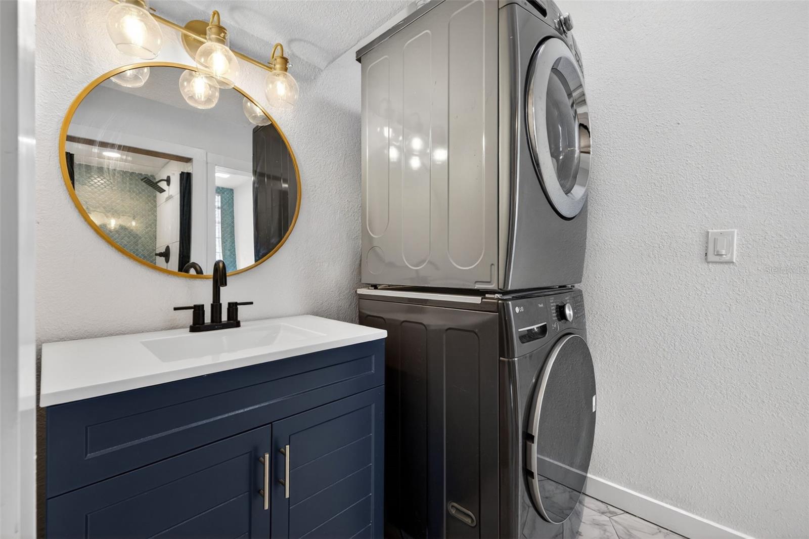 ST PETERSBURG BEACH NORTH UNIT 7 - Residential