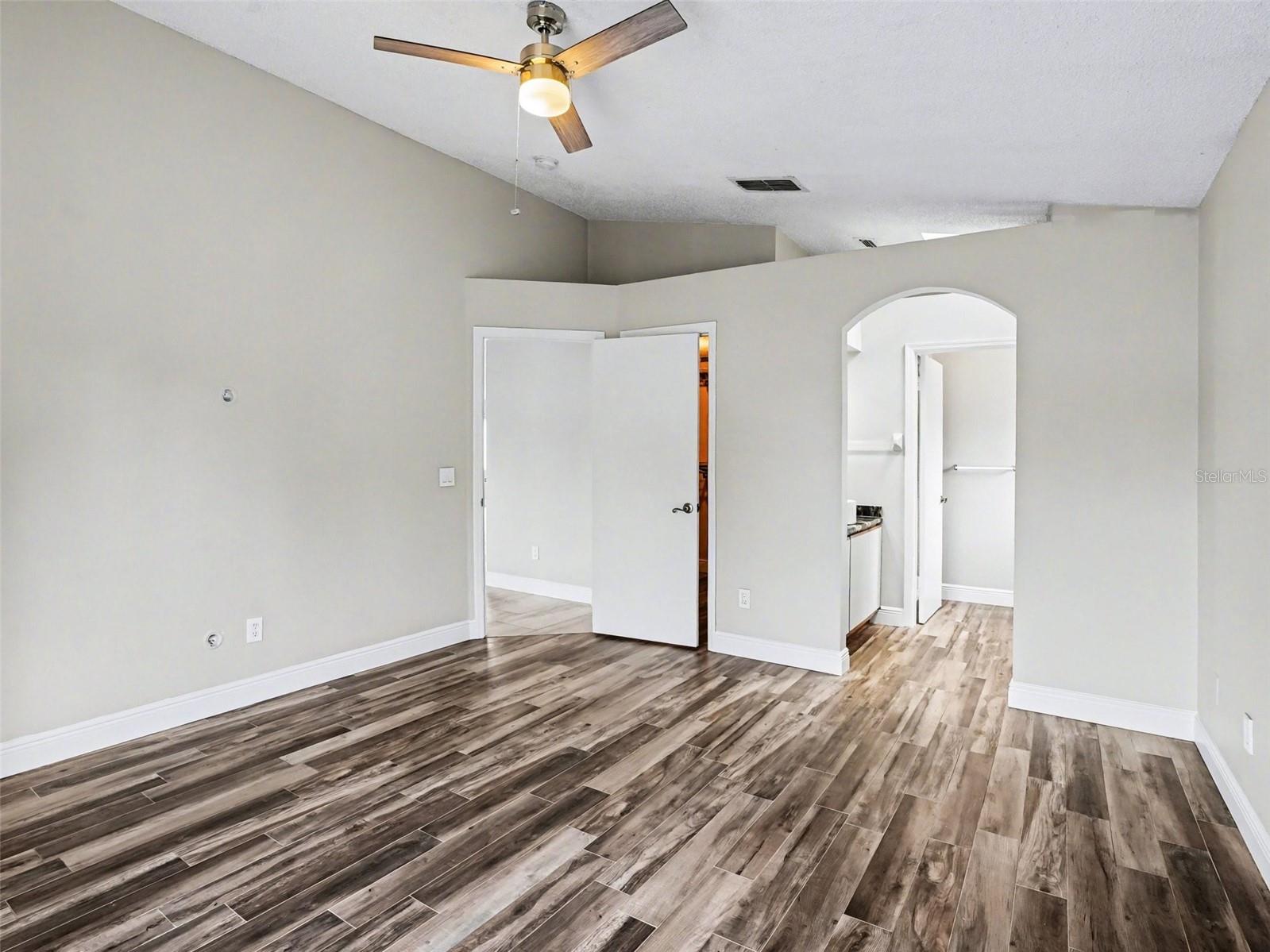 SPRING LAKE - Residential