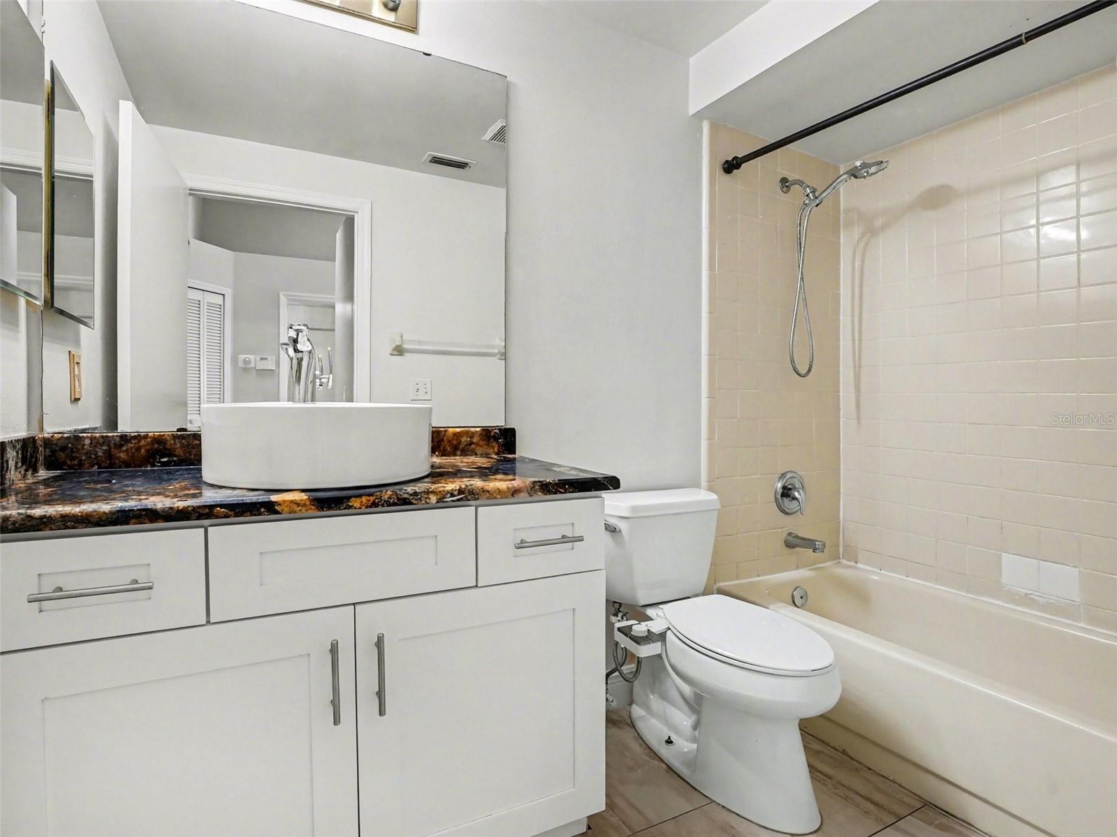 SPRING LAKE - Residential