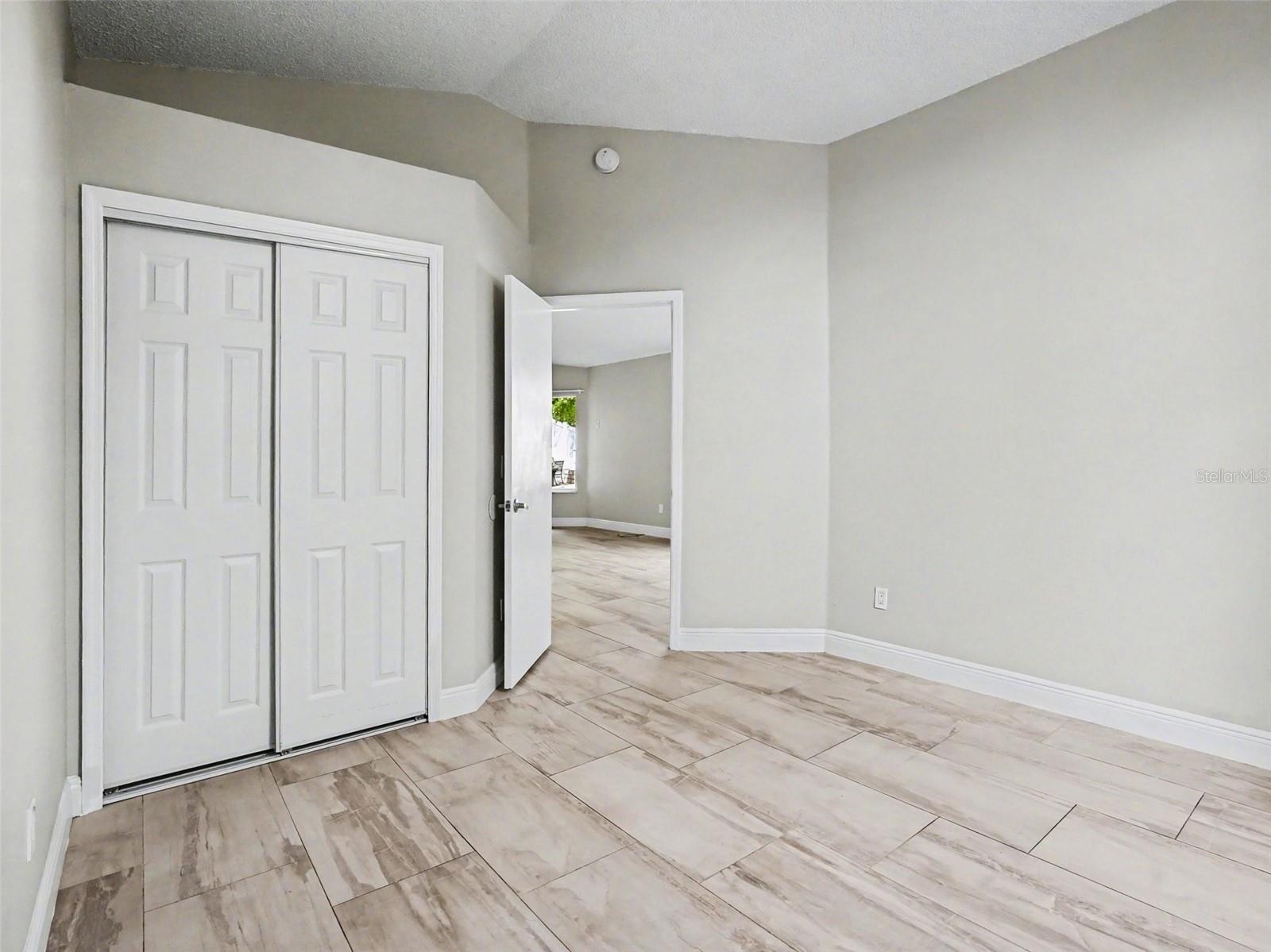 SPRING LAKE - Residential