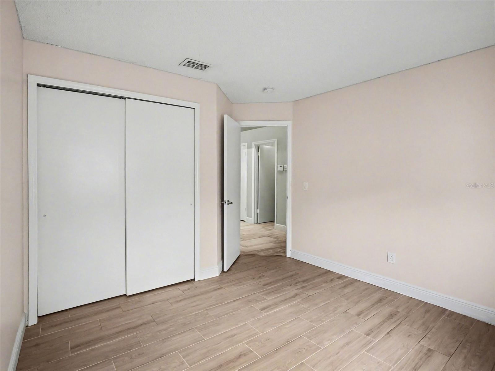 SPRING LAKE - Residential