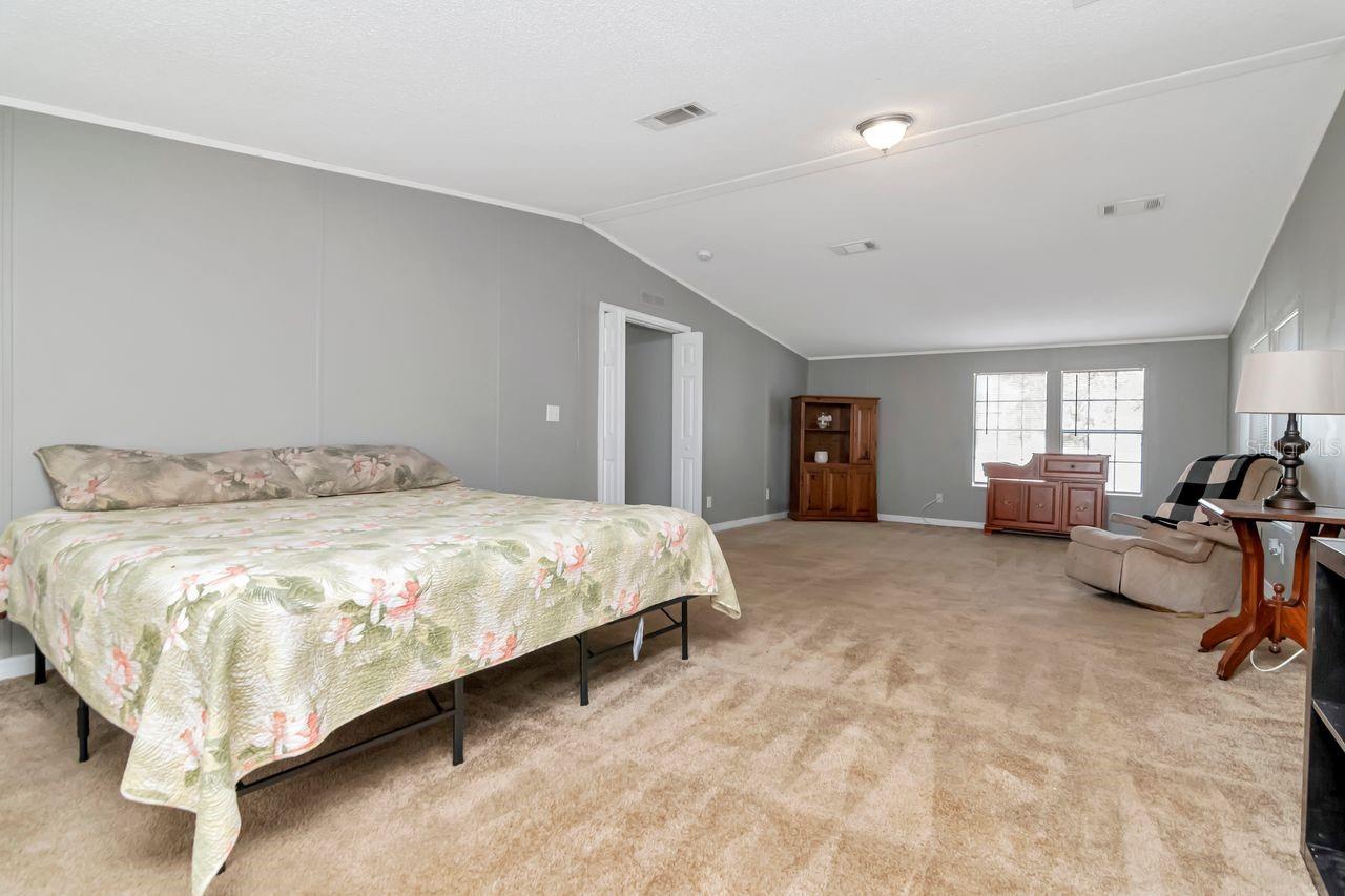 BRUSSELS BOY PH I & II - Residential