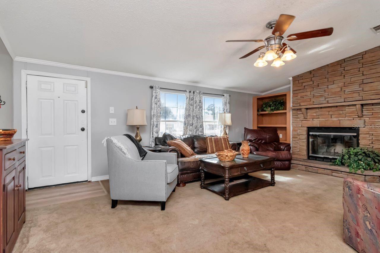 BRUSSELS BOY PH I & II - Residential