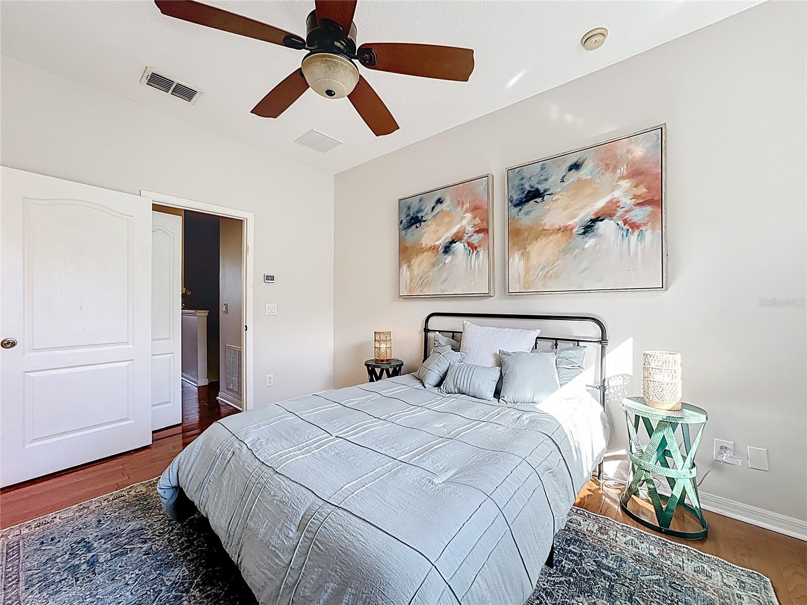 VICTORIA PINES CONDO - Residential