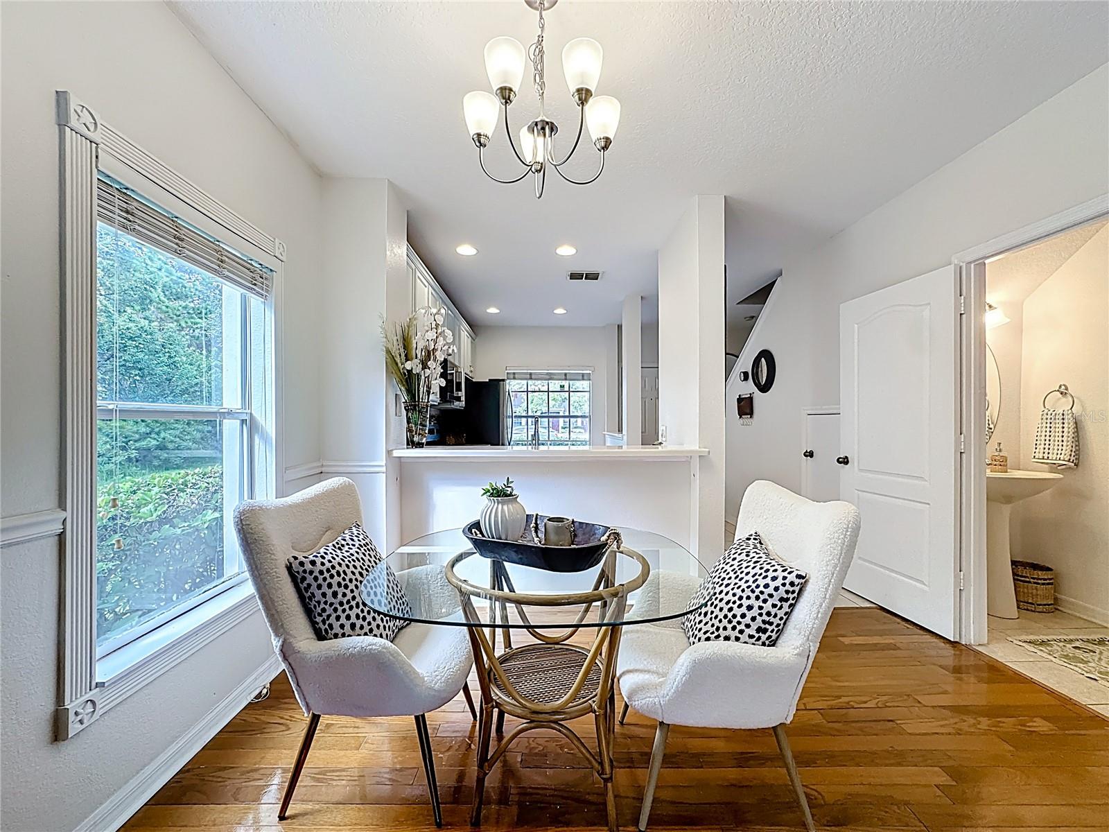 VICTORIA PINES CONDO - Residential