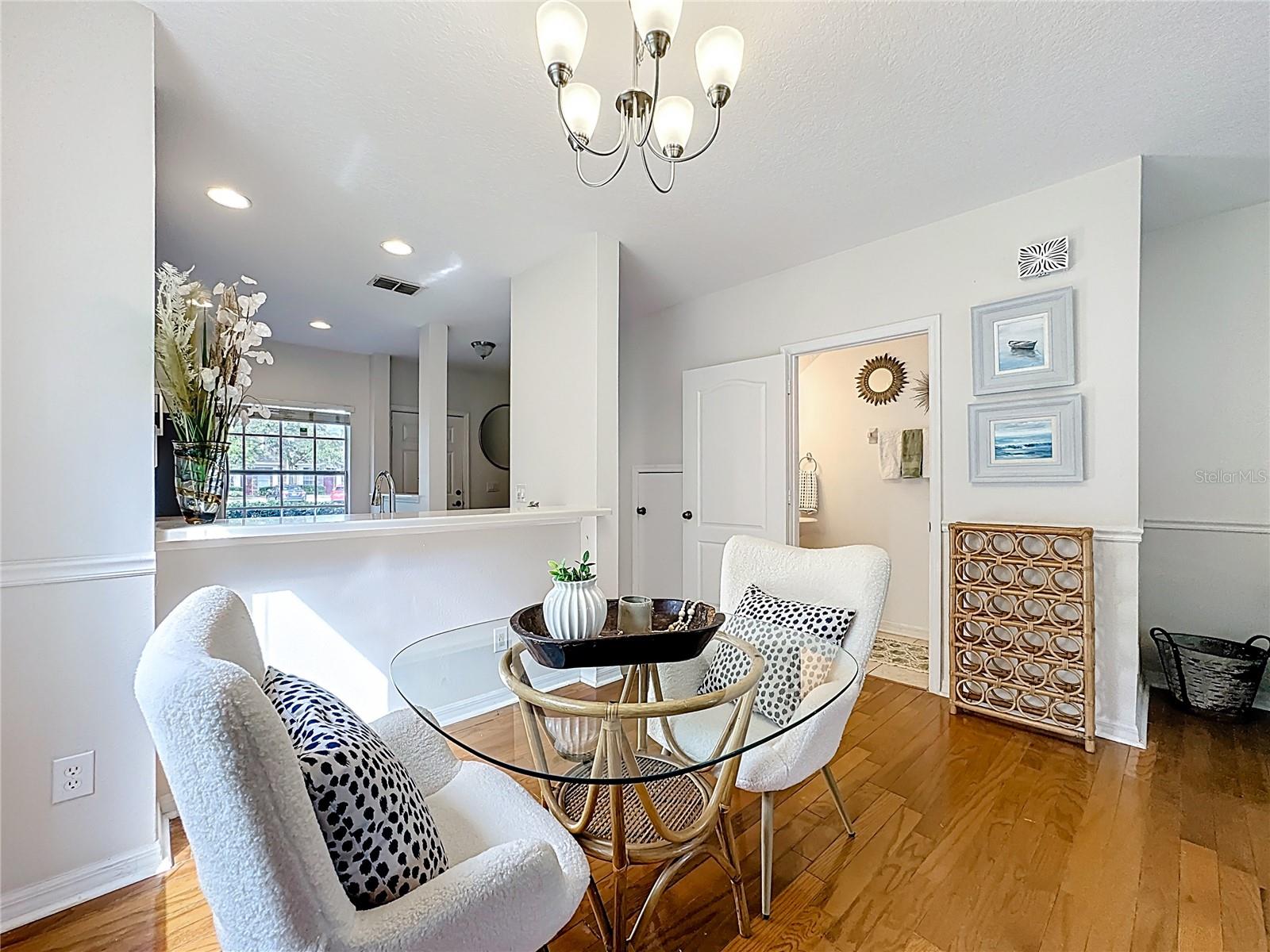 VICTORIA PINES CONDO - Residential