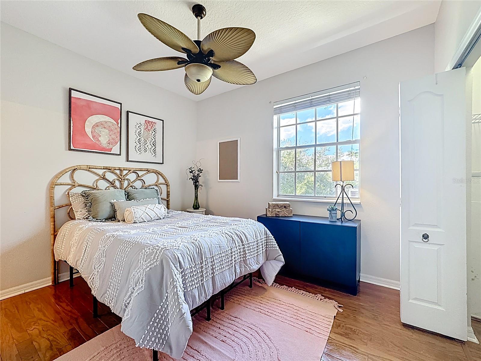 VICTORIA PINES CONDO - Residential