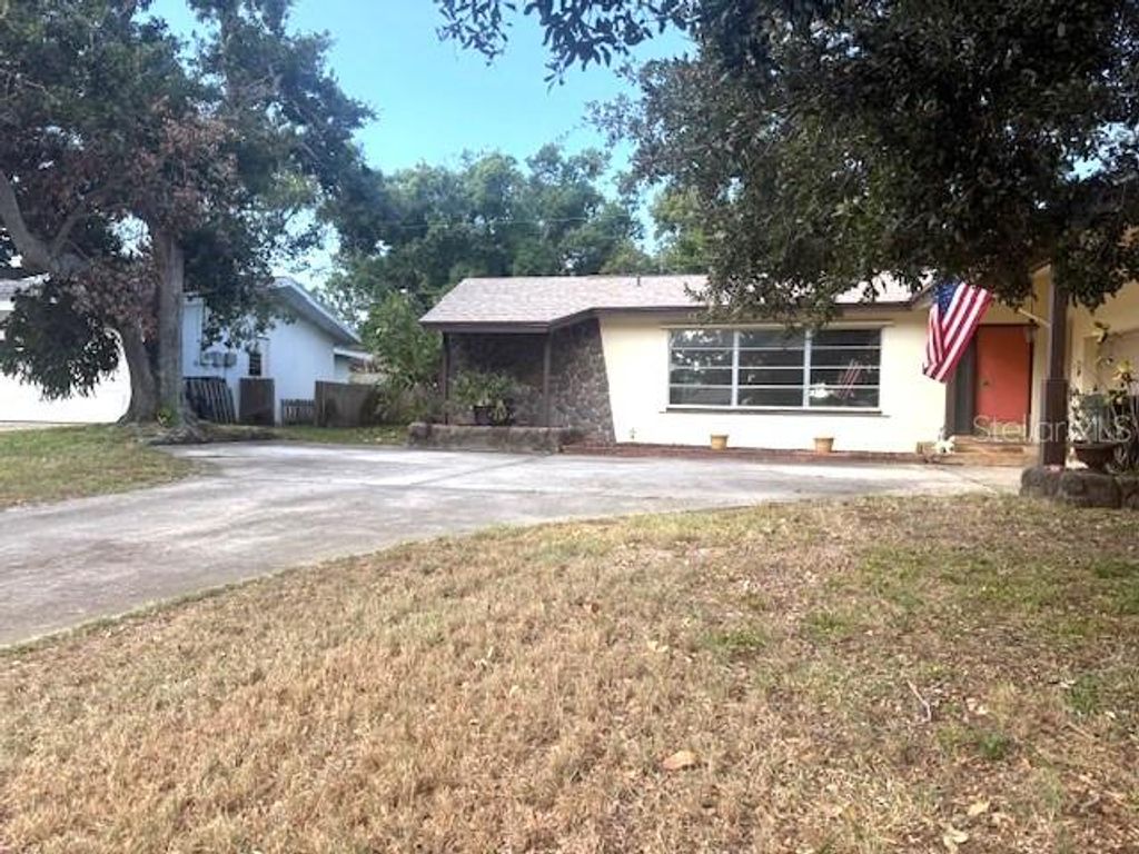 Photo of 650 Pinecrest Drive, Largo, FL 33770 (MLS # TB8440203)