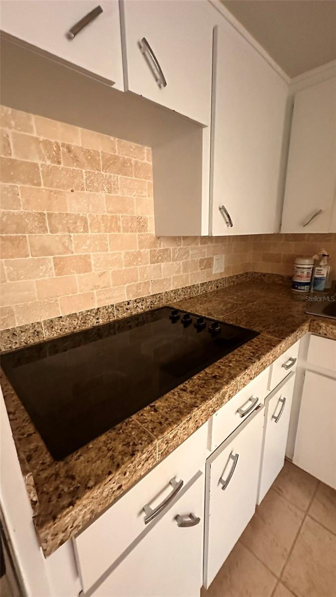 ON TOP OF THE WORLD - Residential