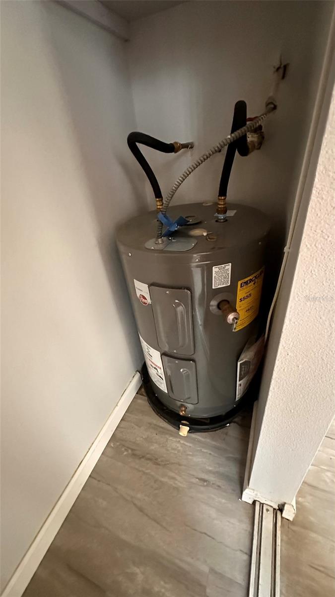 ON TOP OF THE WORLD - Residential