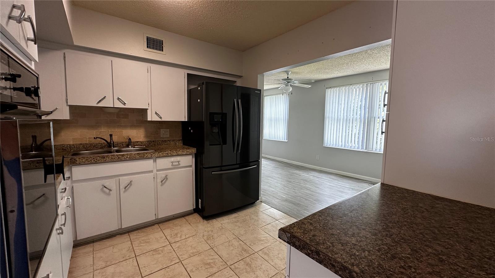 ON TOP OF THE WORLD - Residential