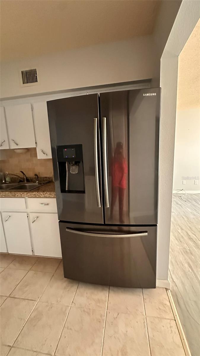 ON TOP OF THE WORLD - Residential