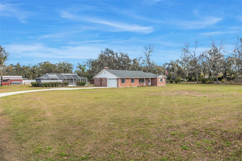 Photo of 6902 Potts Road, Riverview, FL 33569 (MLS # TB8480708)