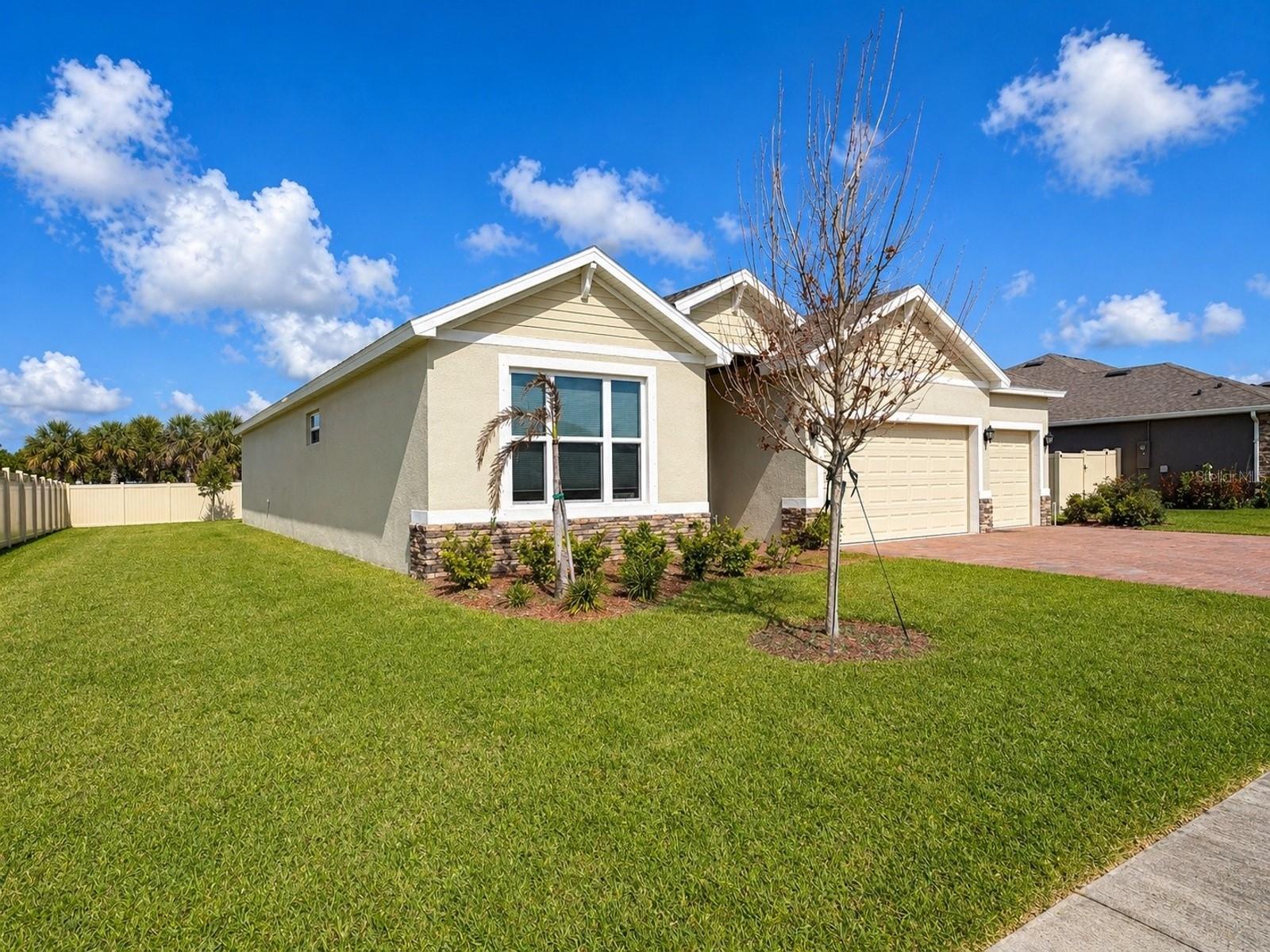 6860 CAMEO DR