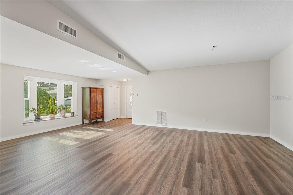 GARDEN LAKES VILLAS SEC 1 - Residential