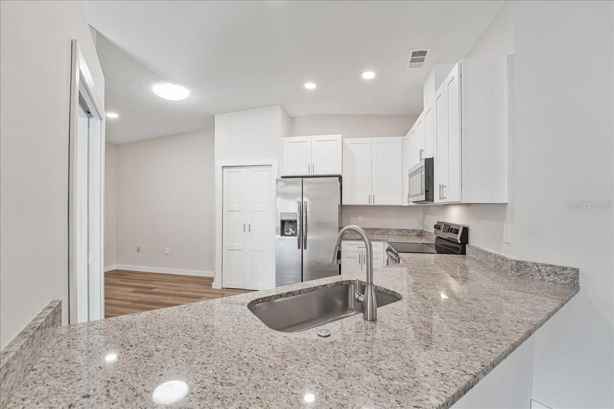 5621 GARDEN LAKES DRIVE 1