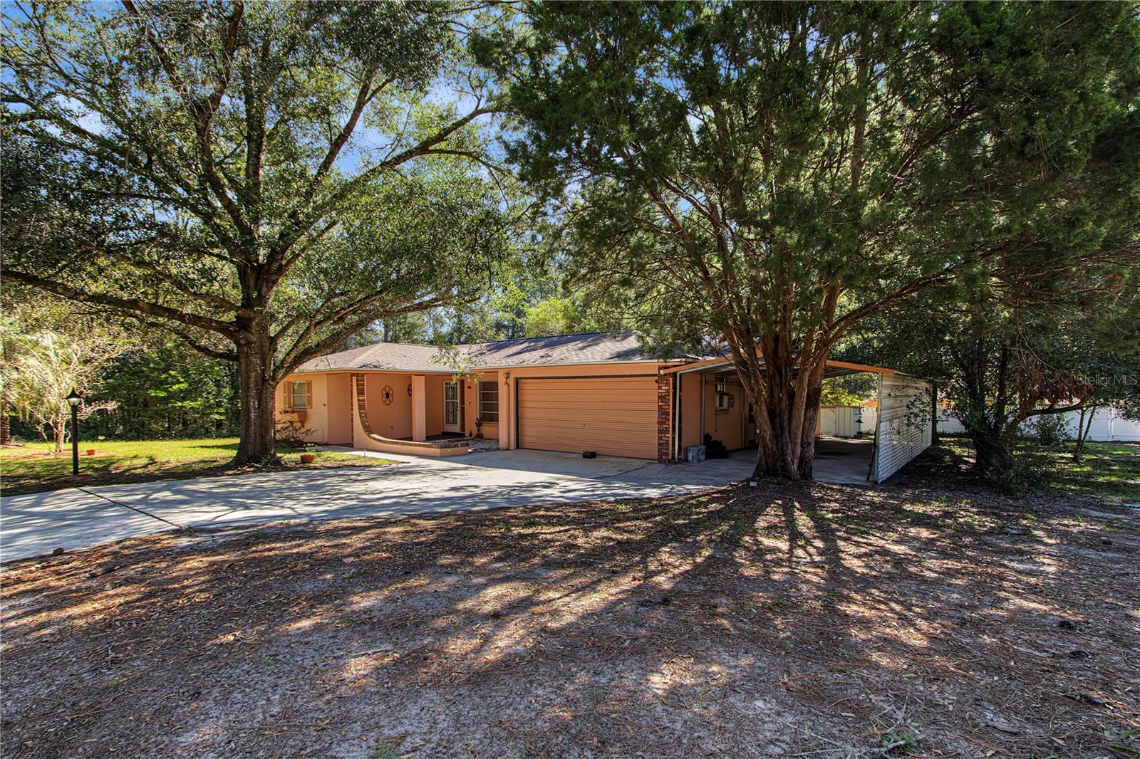 1414 W EVERGREEN DRIVE