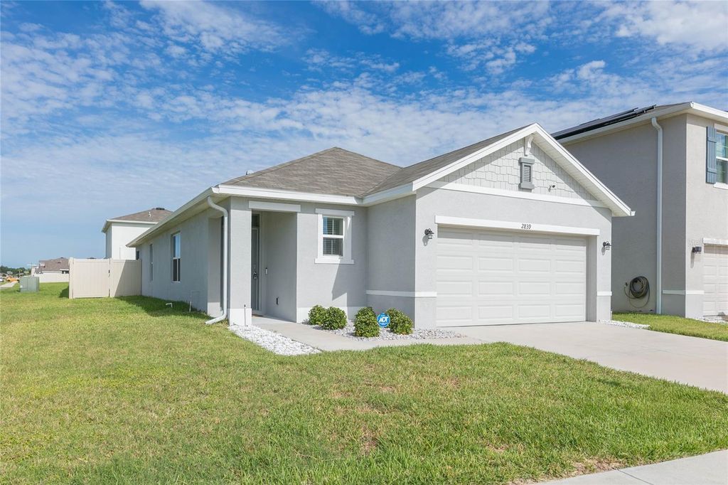 Photo of 2839 Maiden Grass Isle, Wesley Chapel, FL 33543 (MLS # TB8516541)