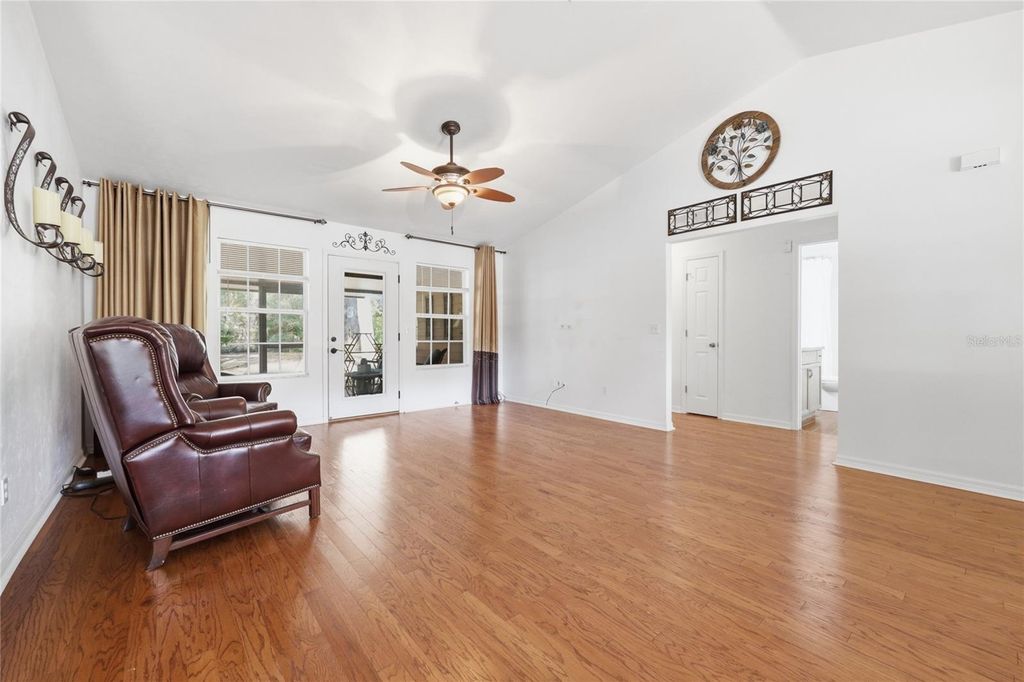 Photo of 23058 SE 57th Lane, Hawthorne, FL 32640 (MLS # GC537886)