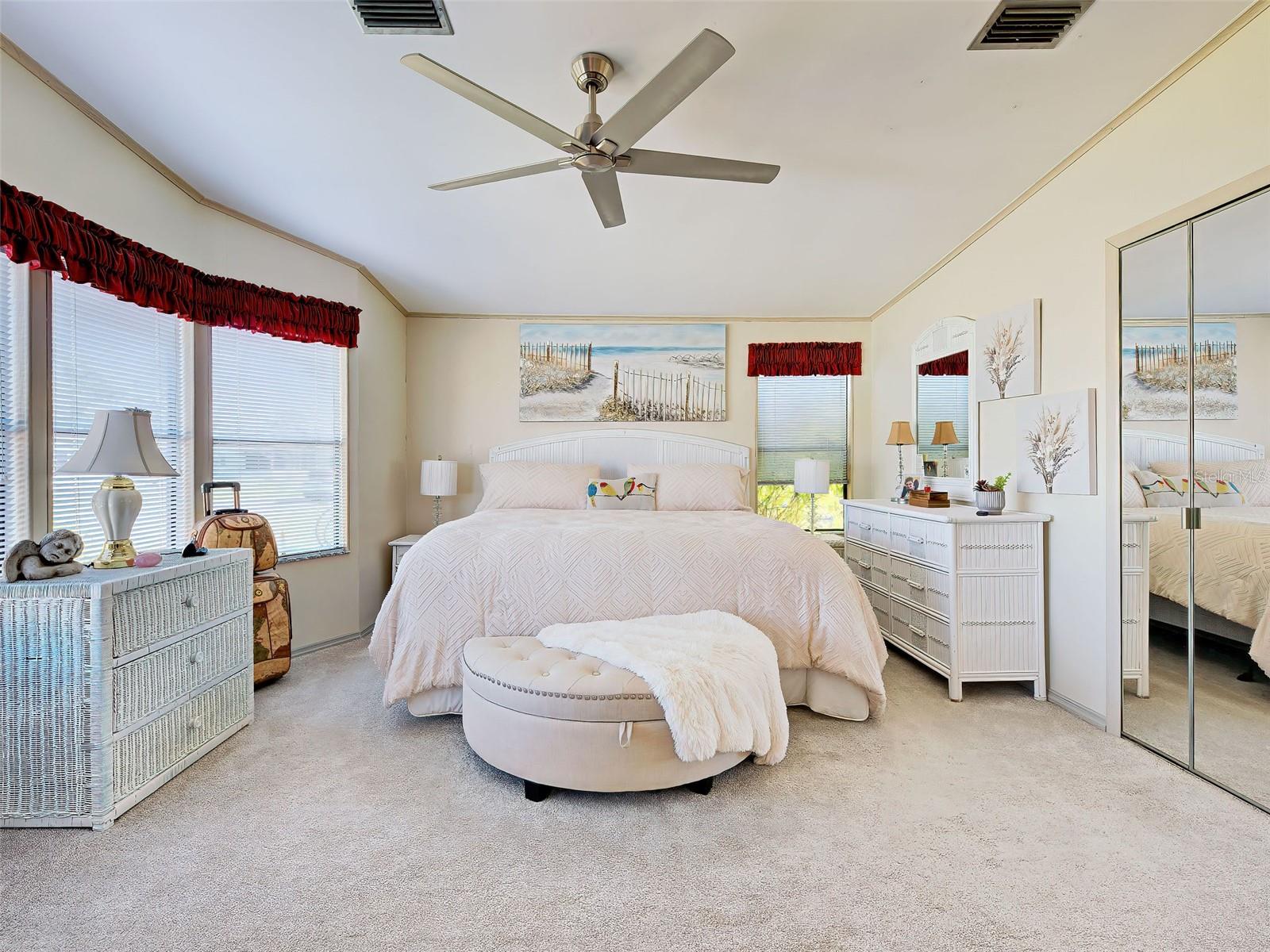 SANDALHAVEN ESTATES - Residential