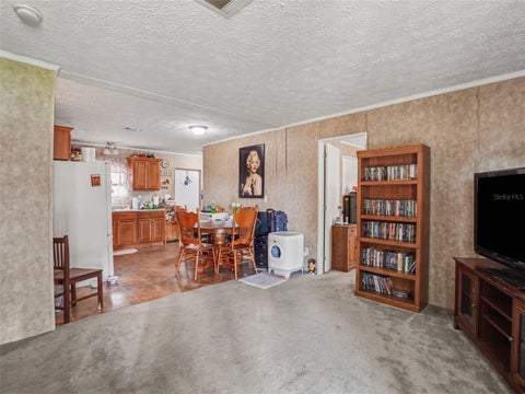 11121 Lithia Pinecrest Road, Lithia, FL 33547