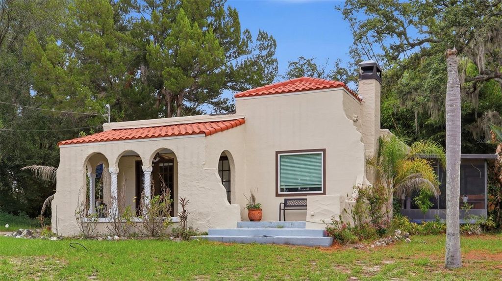 Photo of 8115 N 37th Street, Tampa, FL 33604 (MLS # TB8514817)