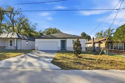 Photo of 1211 W 15th Street, Sanford, FL 32771 (MLS # V4944801)