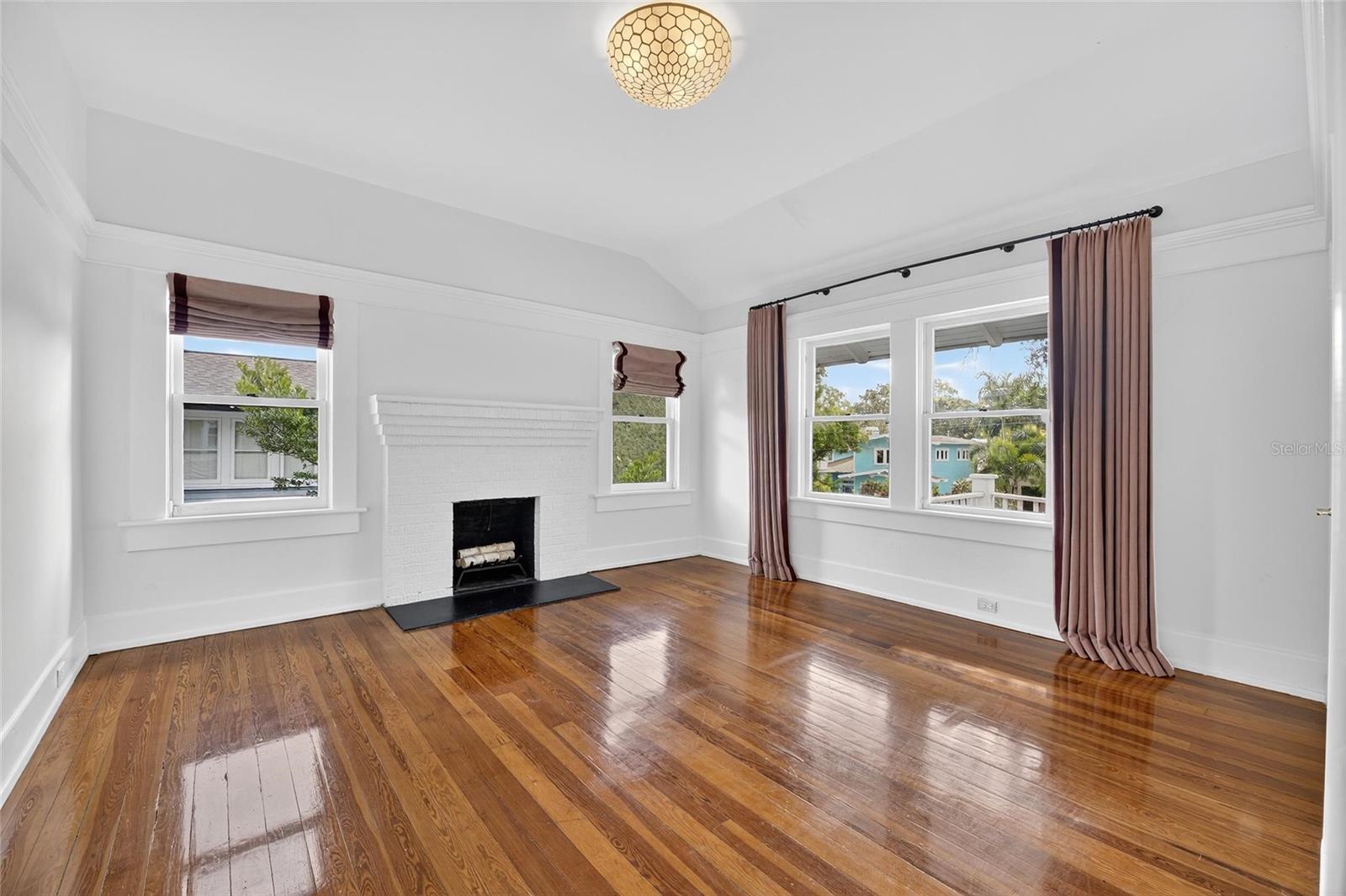 HARBOR VIEW - Residential Lease