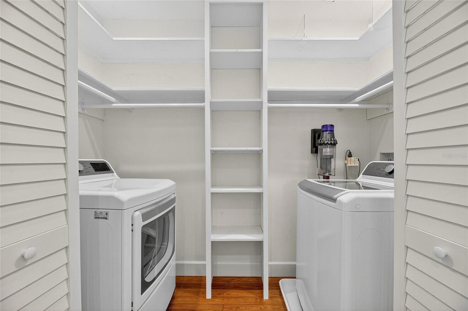 HARBOR VIEW - Residential Lease