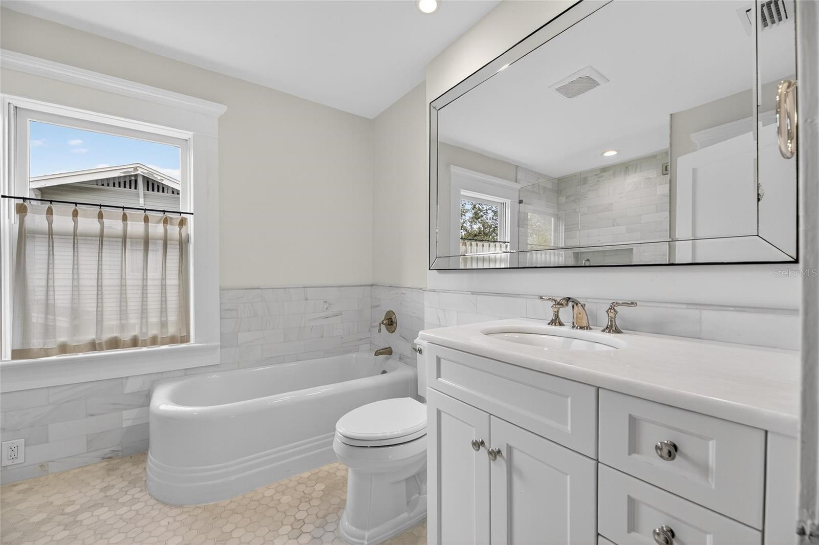 HARBOR VIEW - Residential Lease