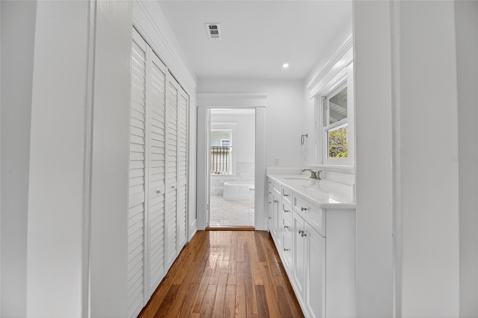 HARBOR VIEW - Residential Lease