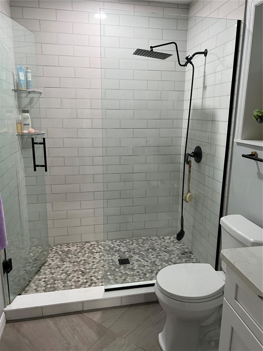 DEEP WOODS - Residential