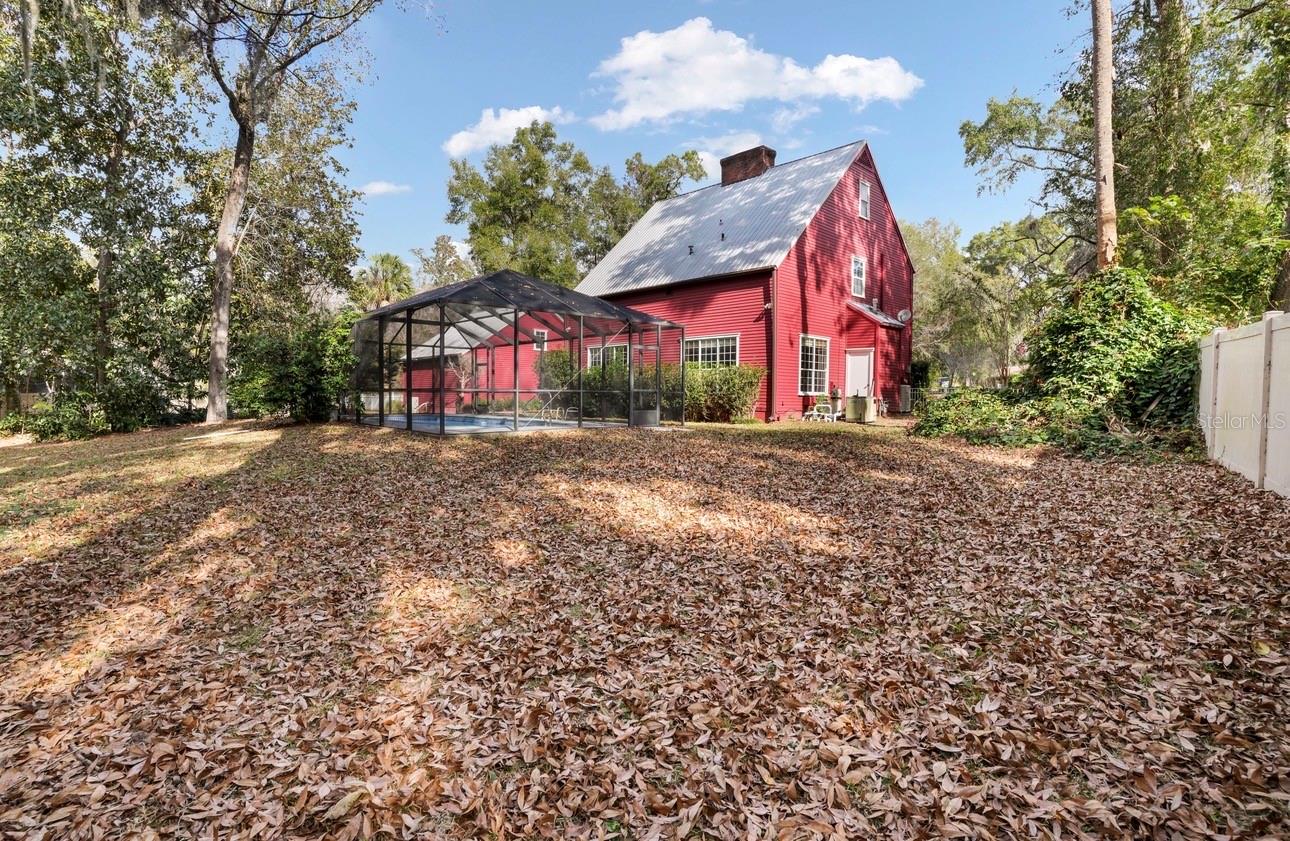 DEEP WOODS - Residential