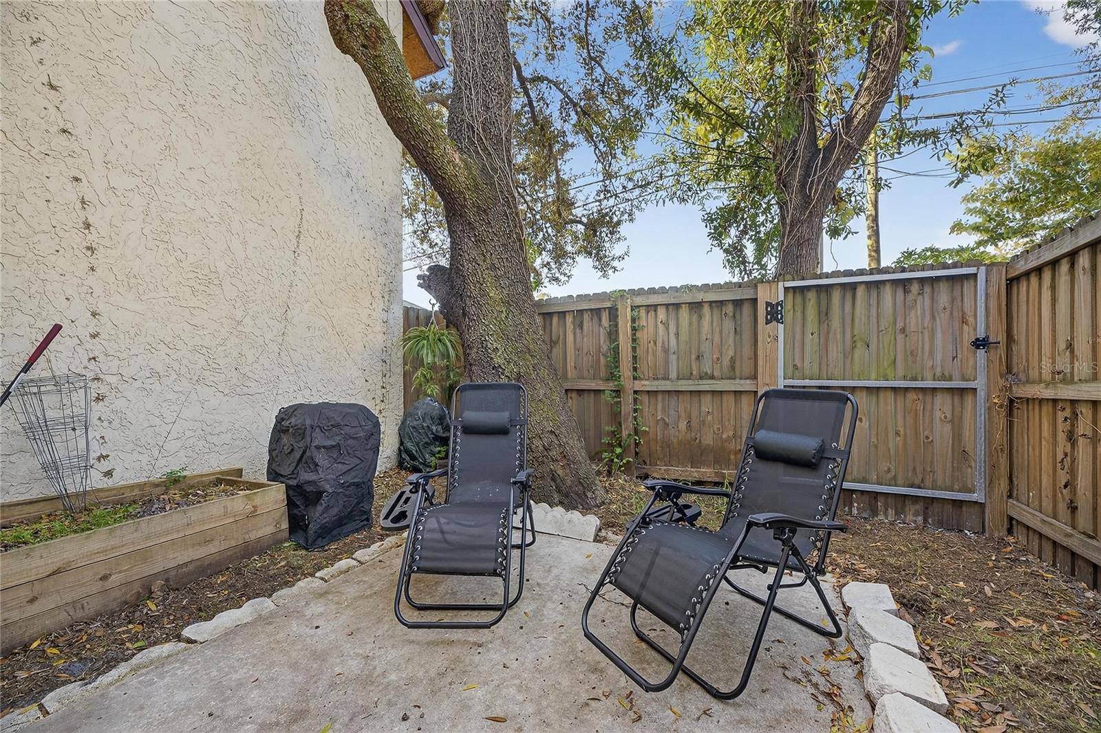 OAK BRIDGE RUN A CONDO - Residential