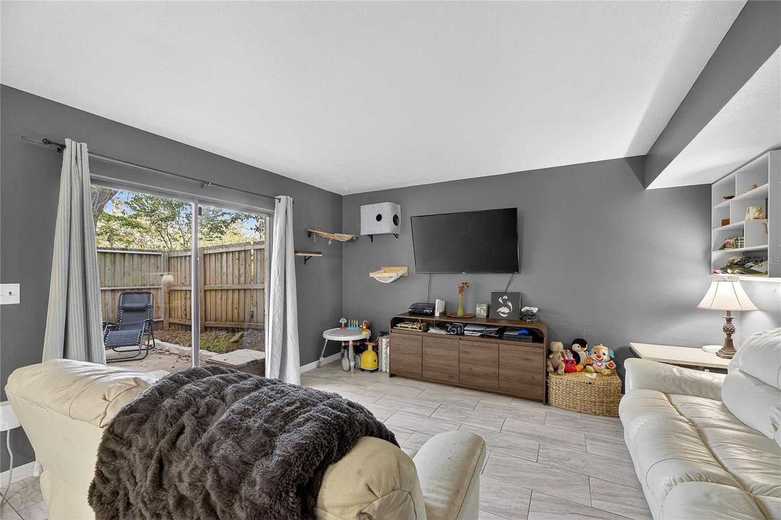 OAK BRIDGE RUN A CONDO - Residential