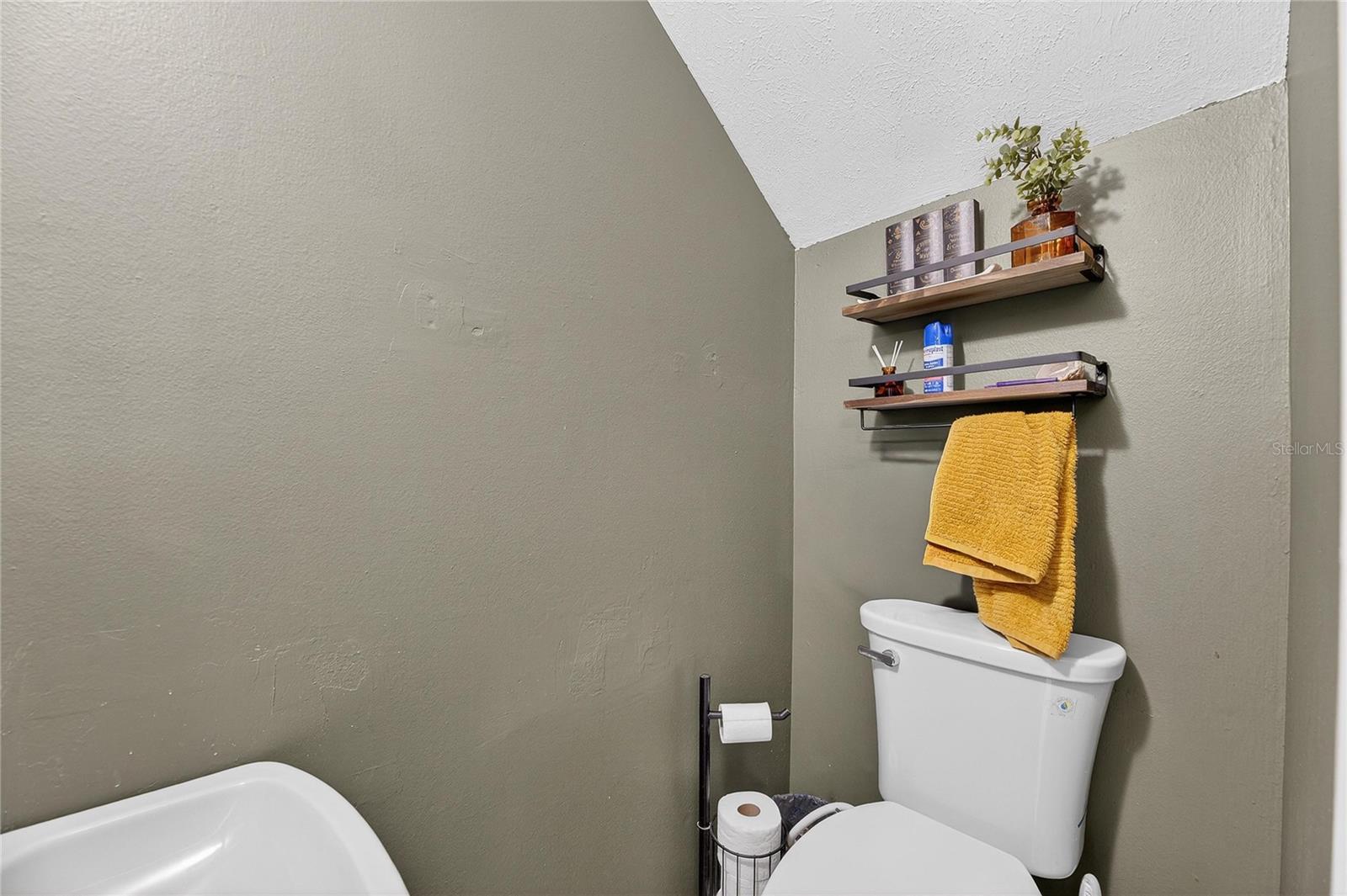 OAK BRIDGE RUN A CONDO - Residential