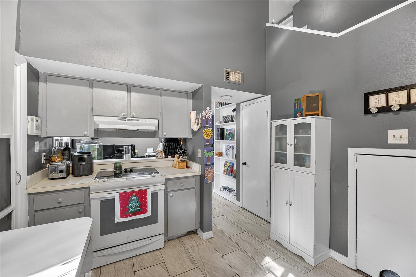 5601 ASHLEY OAKS DRIVE 6