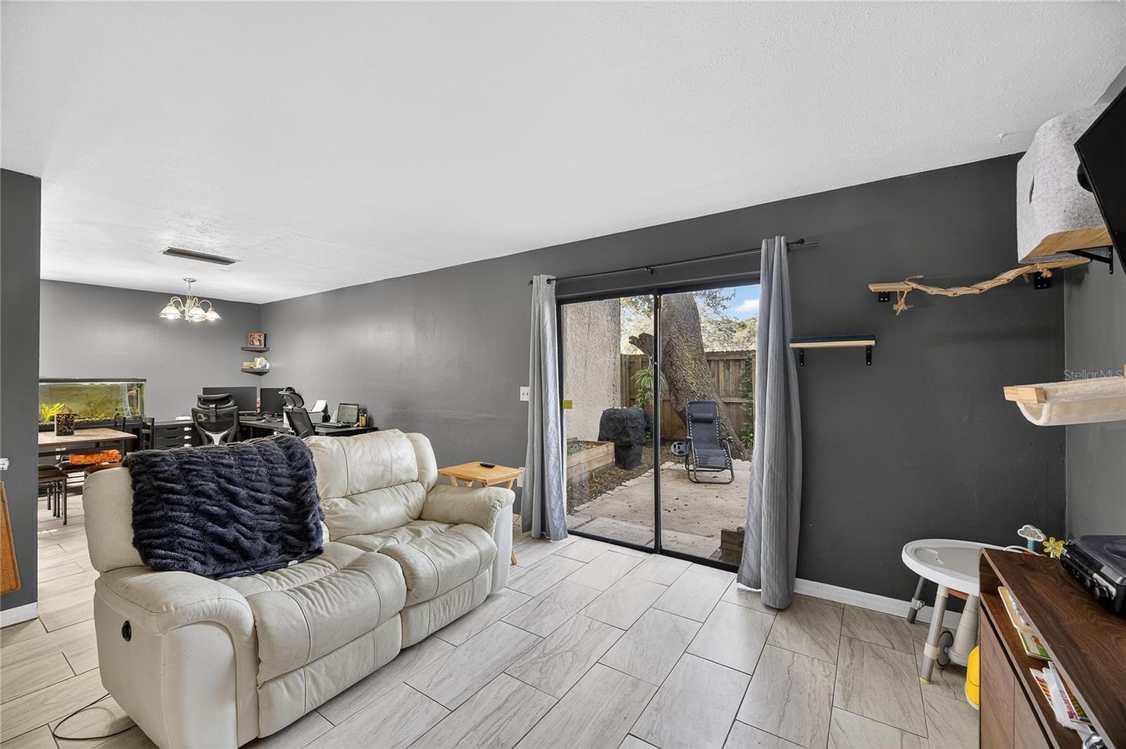 OAK BRIDGE RUN A CONDO - Residential